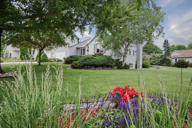 2308 Dynes Way, Sun Prairie, WI 53590