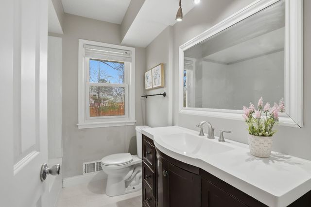 2238 Berland Place, Saint Paul, MN 55119