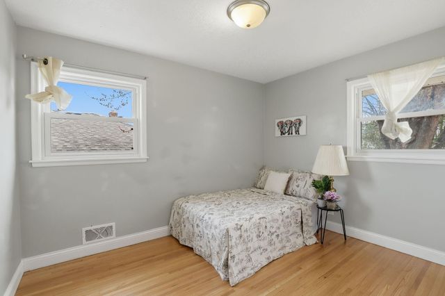 2238 Berland Place, Saint Paul, MN 55119