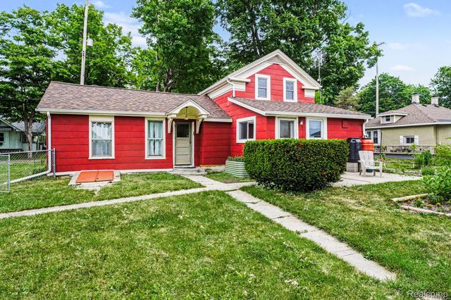 302 Hadley Street, Holly Village, MI 48442