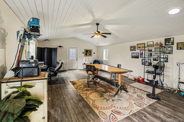 302 Hadley Street, Holly Village, MI 48442