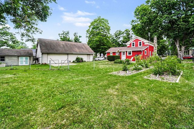 302 Hadley Street, Holly Village, MI 48442