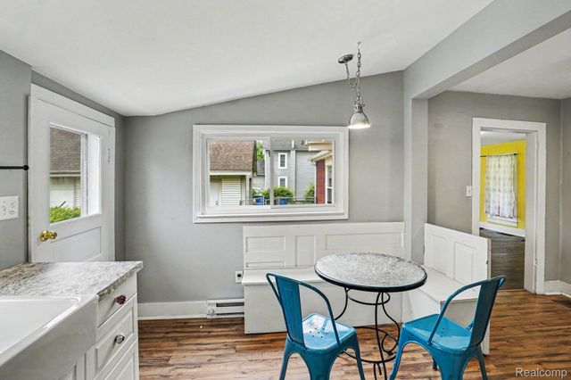 302 Hadley Street, Holly Village, MI 48442