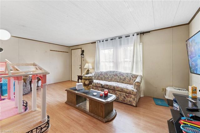 374 Grimes Boulevard, Lexington, NC 27292