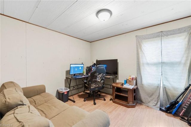 374 Grimes Boulevard, Lexington, NC 27292