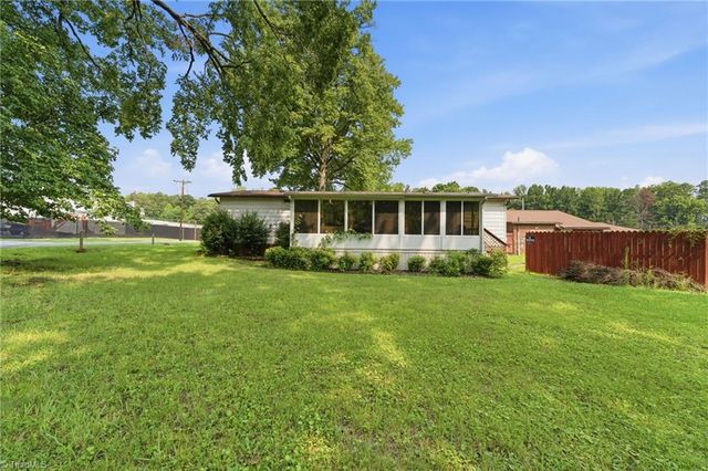 374 Grimes Boulevard, Lexington, NC 27292