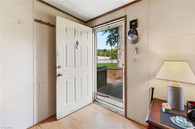 374 Grimes Boulevard, Lexington, NC 27292