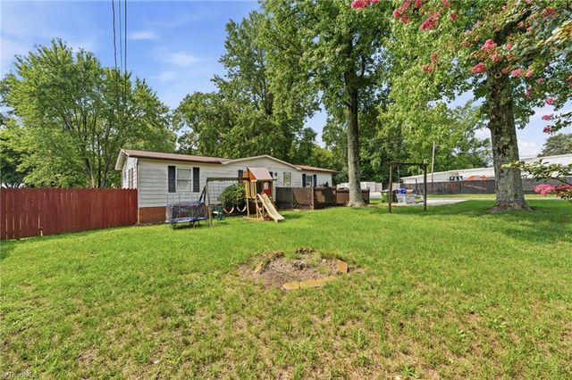 374 Grimes Boulevard, Lexington, NC 27292