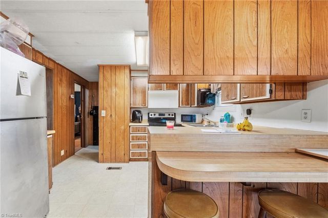 374 Grimes Boulevard, Lexington, NC 27292