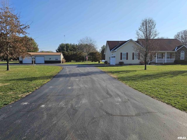 10586 N Spring Garden Lane, Mt Vernon, IL 62864