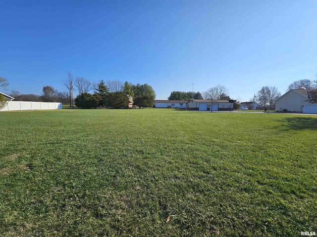 10586 N Spring Garden Lane, Mt Vernon, IL 62864