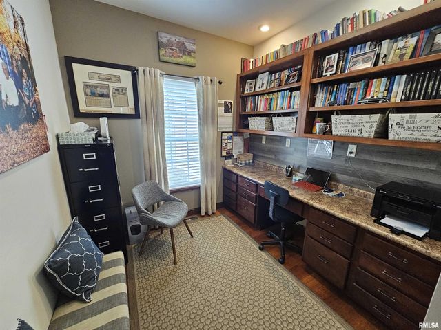 10586 N Spring Garden Lane, Mt Vernon, IL 62864