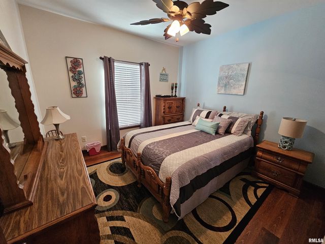 10586 N Spring Garden Lane, Mt Vernon, IL 62864