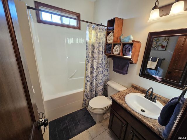 10586 N Spring Garden Lane, Mt Vernon, IL 62864