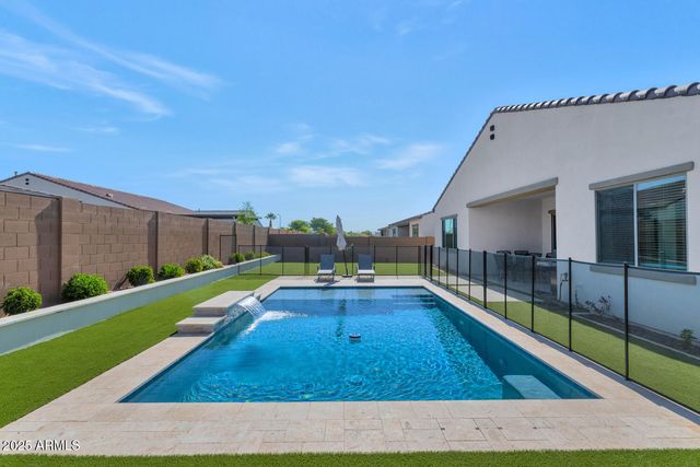 4418 W PARK VIEW Lane, Glendale, AZ 85310