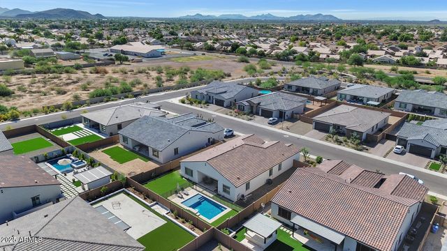 4418 W PARK VIEW Lane, Glendale, AZ 85310