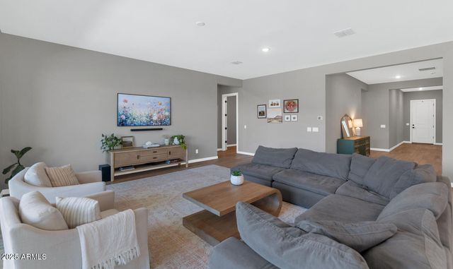 4418 W PARK VIEW Lane, Glendale, AZ 85310