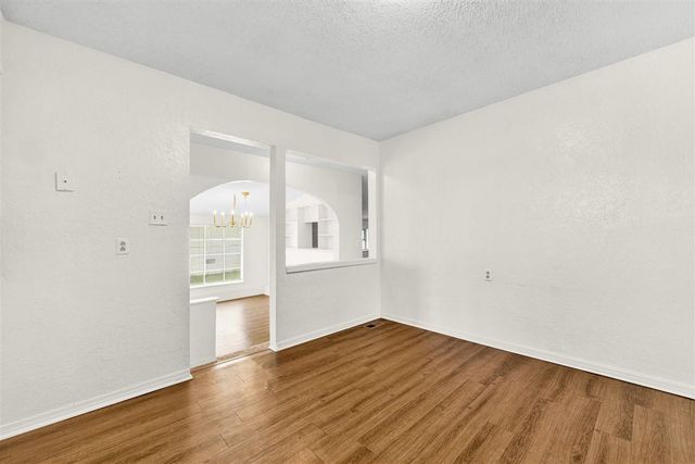 4519 NW Cheyenne Ave, Lawton, OK 73505