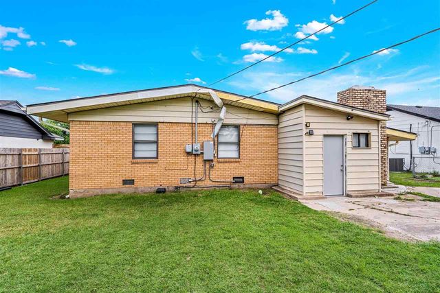4519 NW Cheyenne Ave, Lawton, OK 73505