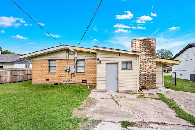4519 NW Cheyenne Ave, Lawton, OK 73505