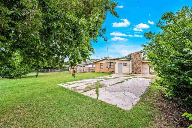 4519 NW Cheyenne Ave, Lawton, OK 73505