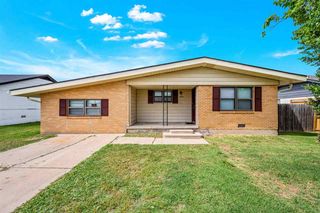 4519 NW Cheyenne Ave, Lawton, OK 73505
