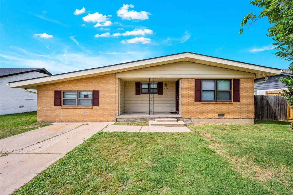 4519 NW Cheyenne Ave, Lawton, OK 73505
