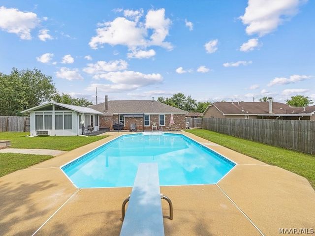 1818 Heatherton Drive, Montgomery, AL 36106