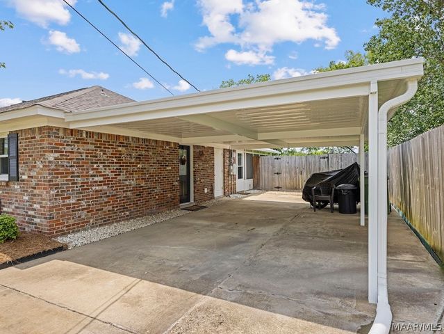 1818 Heatherton Drive, Montgomery, AL 36106