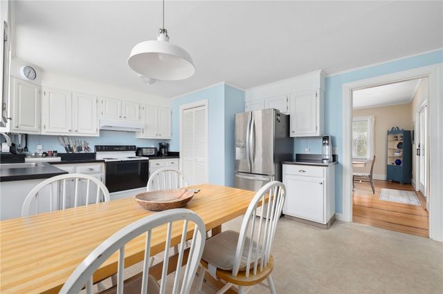 59 Mount Hope Avenue, Jamestown, RI 02835