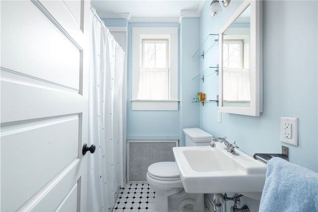 59 Mount Hope Avenue, Jamestown, RI 02835