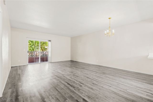 10524 Autumn Pine Avenue 105, Las Vegas, NV 89144