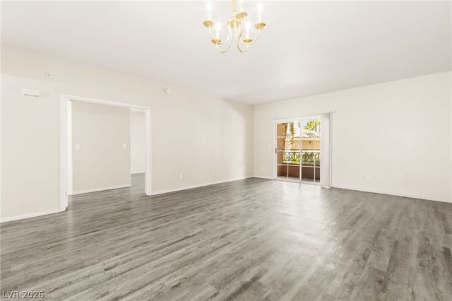 10524 Autumn Pine Avenue 105, Las Vegas, NV 89144