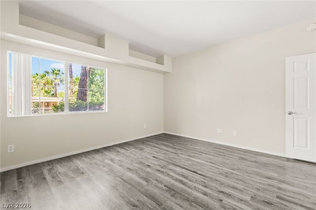 10524 Autumn Pine Avenue 105, Las Vegas, NV 89144