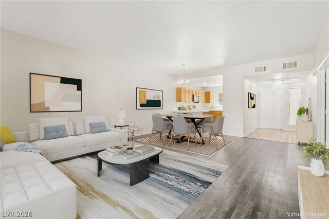10524 Autumn Pine Avenue 105, Las Vegas, NV 89144