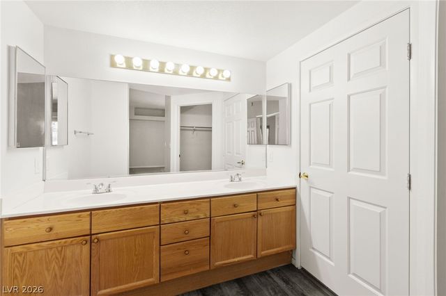 10524 Autumn Pine Avenue 105, Las Vegas, NV 89144