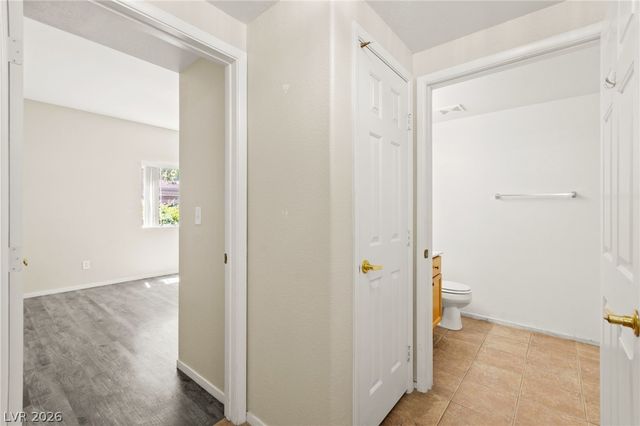 10524 Autumn Pine Avenue 105, Las Vegas, NV 89144