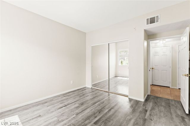 10524 Autumn Pine Avenue 105, Las Vegas, NV 89144