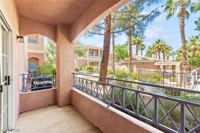 10524 Autumn Pine Avenue 105, Las Vegas, NV 89144