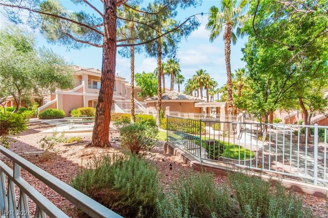 10524 Autumn Pine Avenue 105, Las Vegas, NV 89144