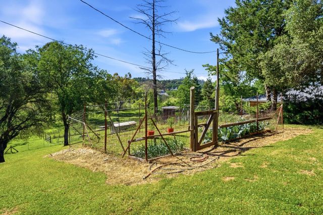 3500 Indian Creek Rd, Placerville, CA 95667