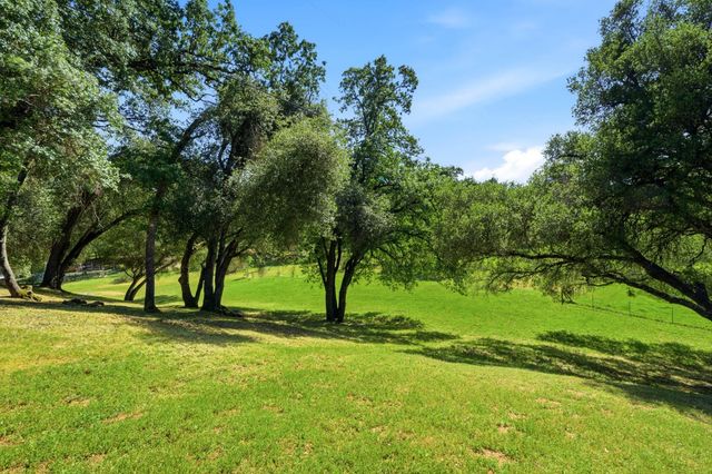 3500 Indian Creek Rd, Placerville, CA 95667