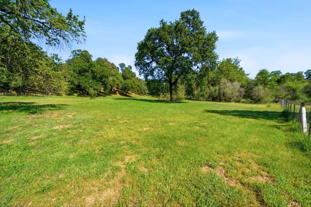 3500 Indian Creek Rd, Placerville, CA 95667