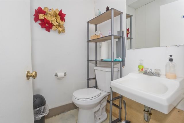 266 Bridge St, Springfield, MA 01103