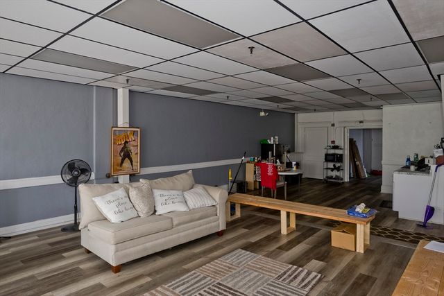 266 Bridge St, Springfield, MA 01103