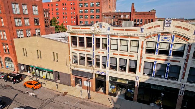 266 Bridge St, Springfield, MA 01103