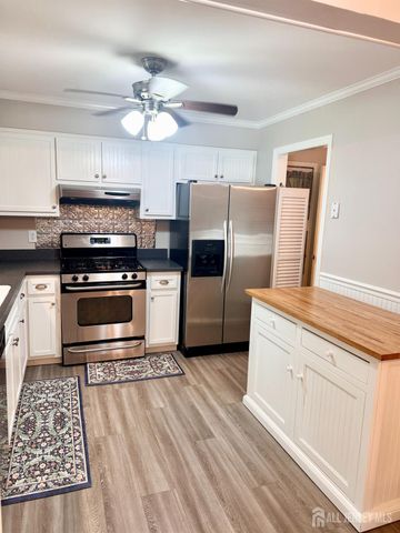 90 Oak Hill Drive, Toms River, NJ 08753