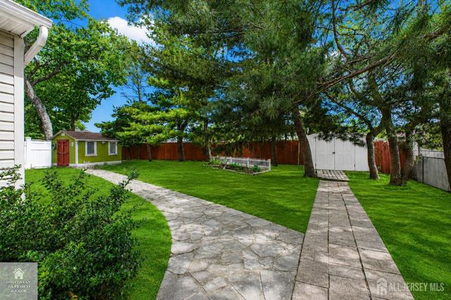 90 Oak Hill Drive, Toms River, NJ 08753