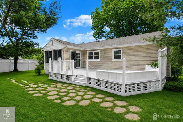90 Oak Hill Drive, Toms River, NJ 08753