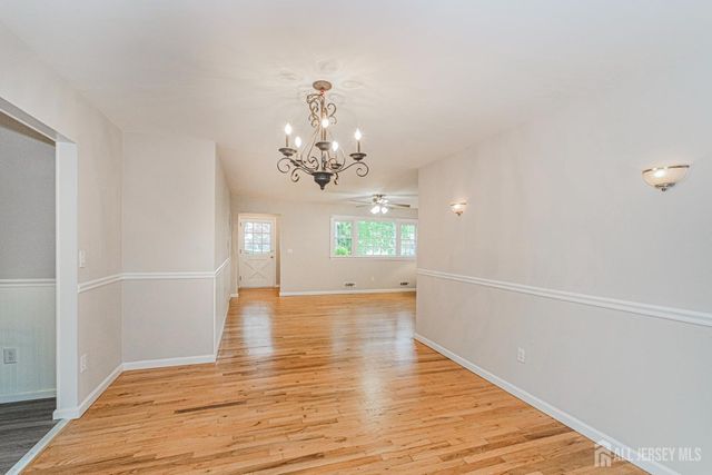 90 Oak Hill Drive, Toms River, NJ 08753